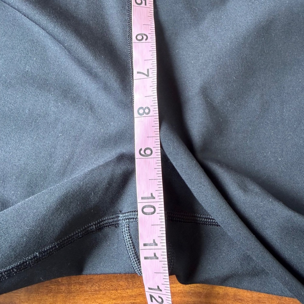 GapFit Womens XL Black Compression Biker Short Legging Moisture Wicking Workout - Picture 8 of 9